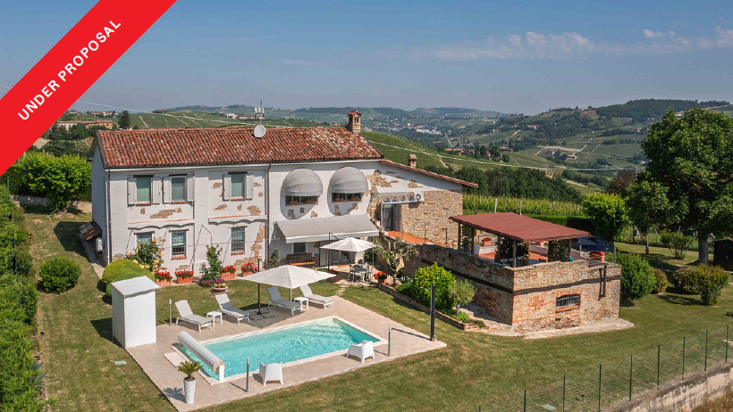 Charming farmhouse with open views over the vineyards
