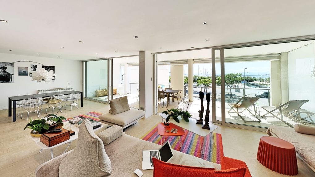 Exklusive Wohnung mit Blick auf den Hafen von Roses