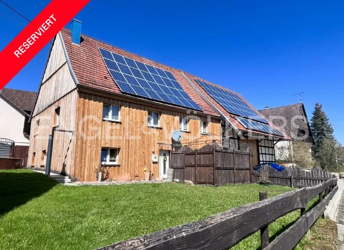 Energieeffizientes Bauernhaus mit saniertem Dach (2024) inkl. Ausbaureserve und PV-Anlage