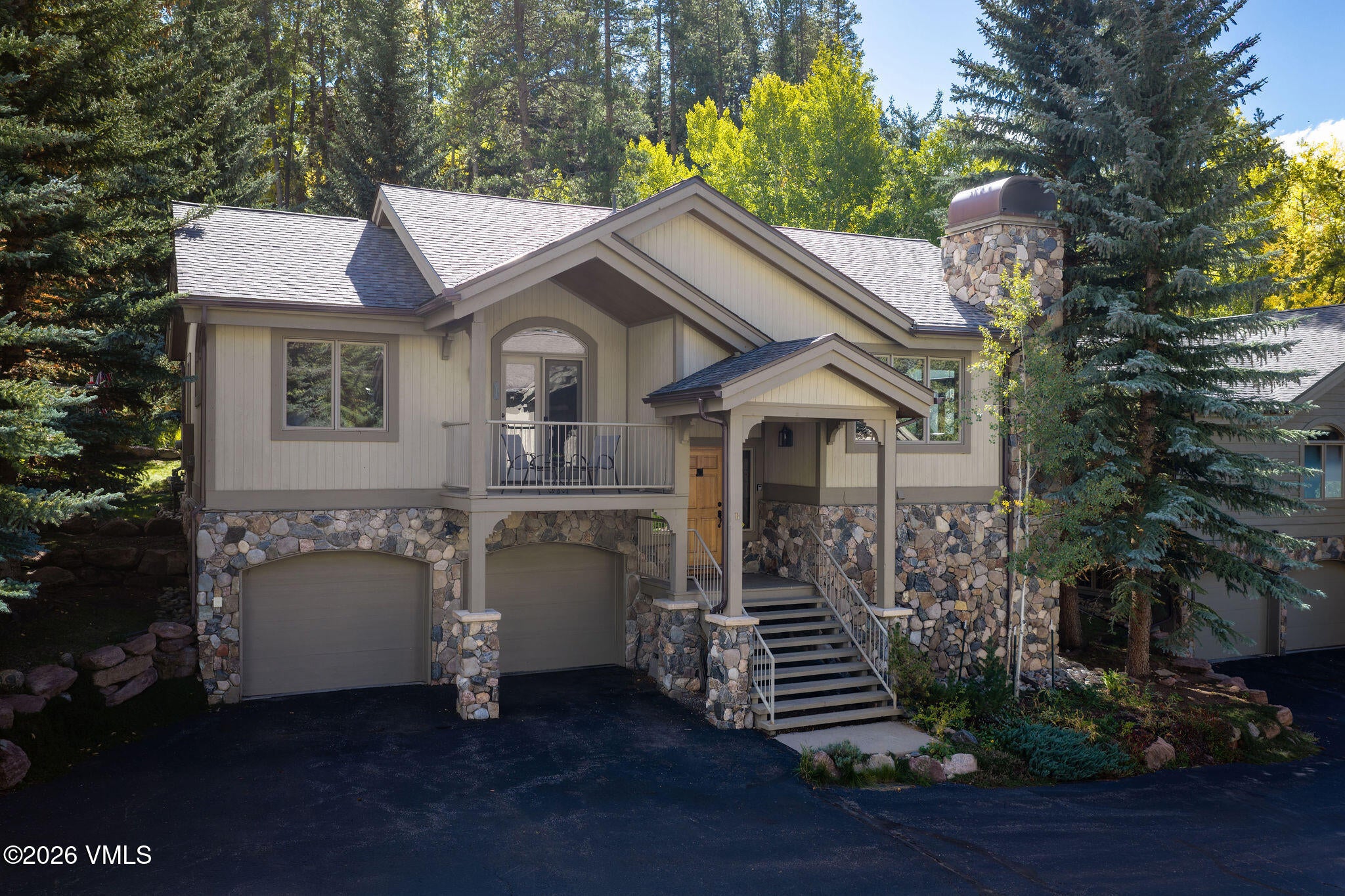 Single Family Home Quit Enclave