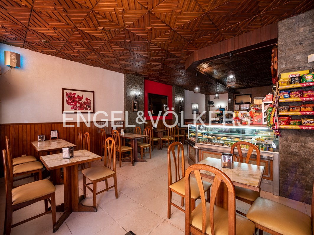 Cafeteria/snack bar in Paço de Arcos