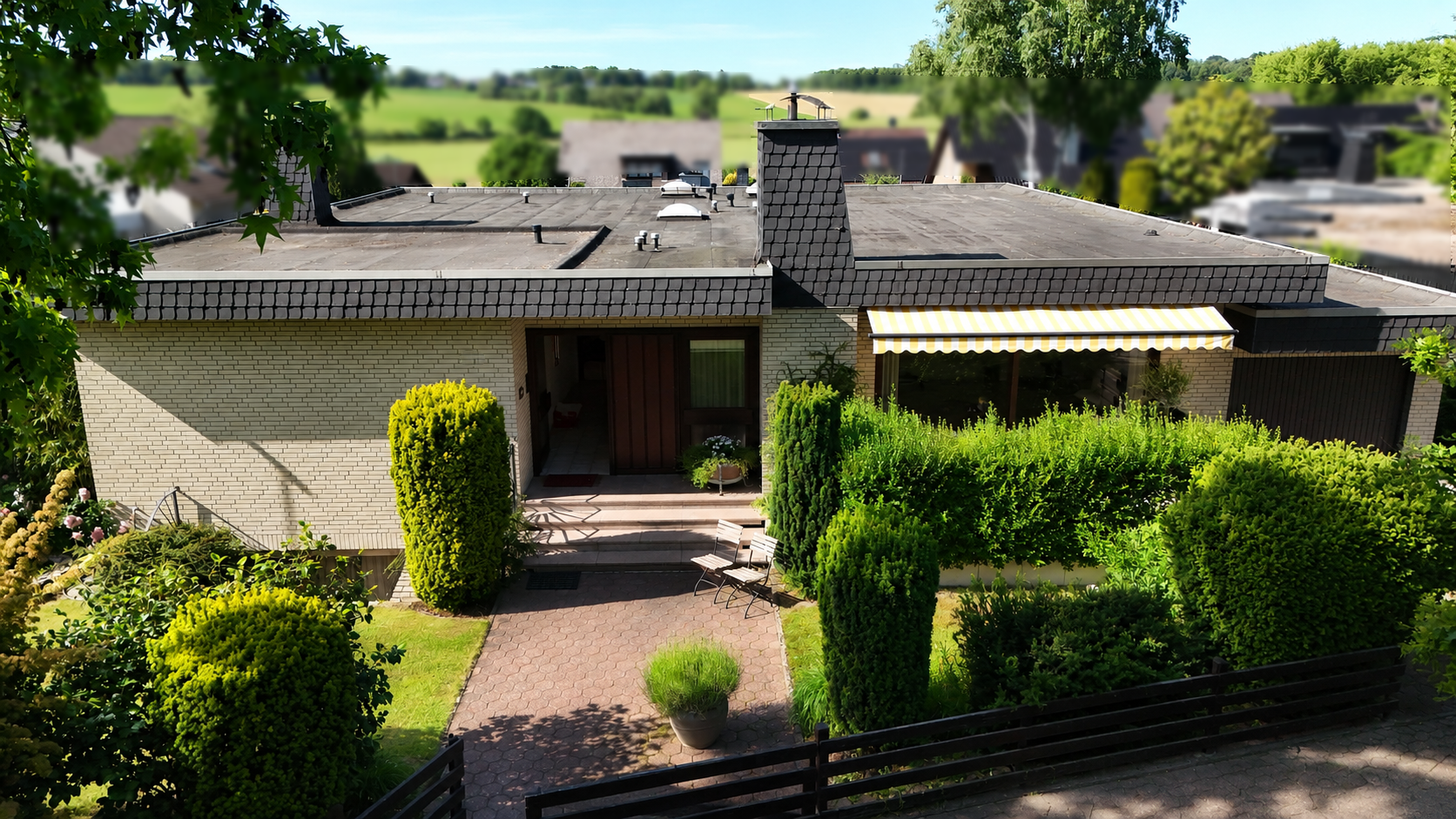 Erstklassiges Wohnen in Unterfeldhaus – Großzügiger Bungalow in ruhiger Bestlage