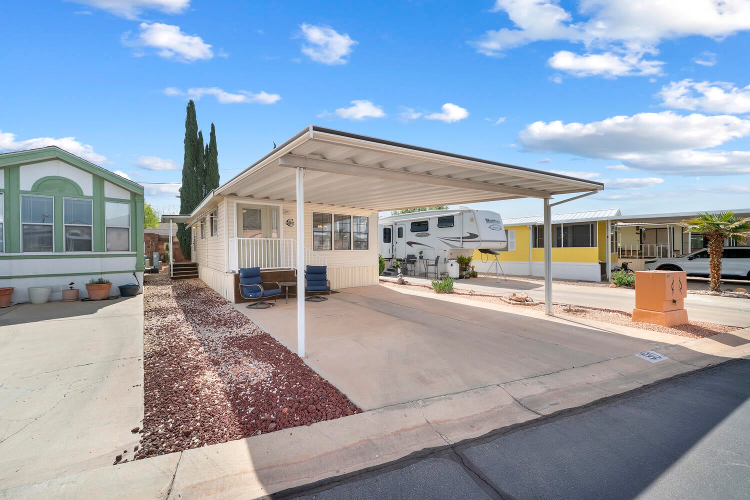 The Perfect Low Maintenance Desert Retreat