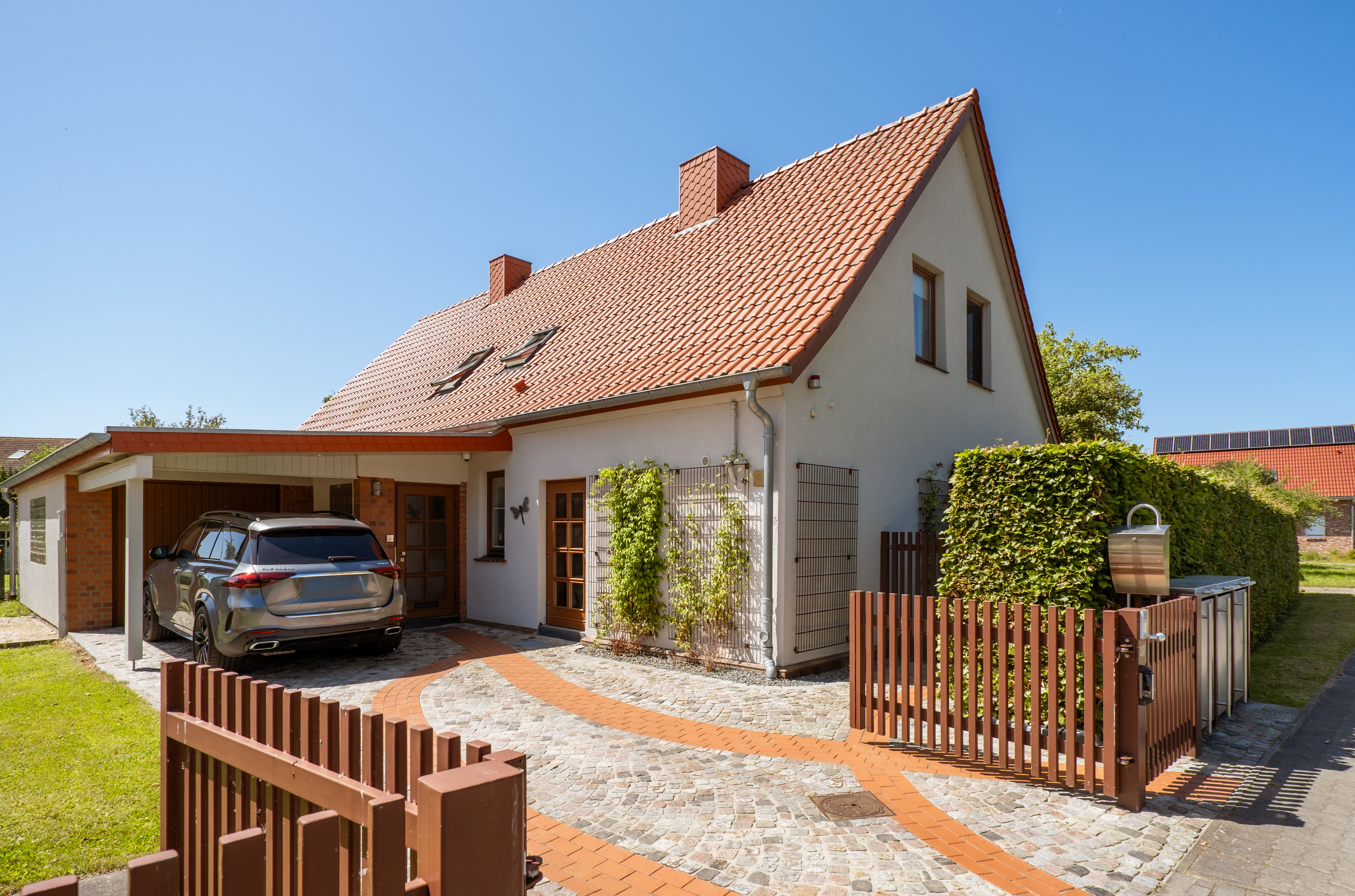 Charmantes Einfamilienhaus mit Traumgrundstück in Ostseenähe