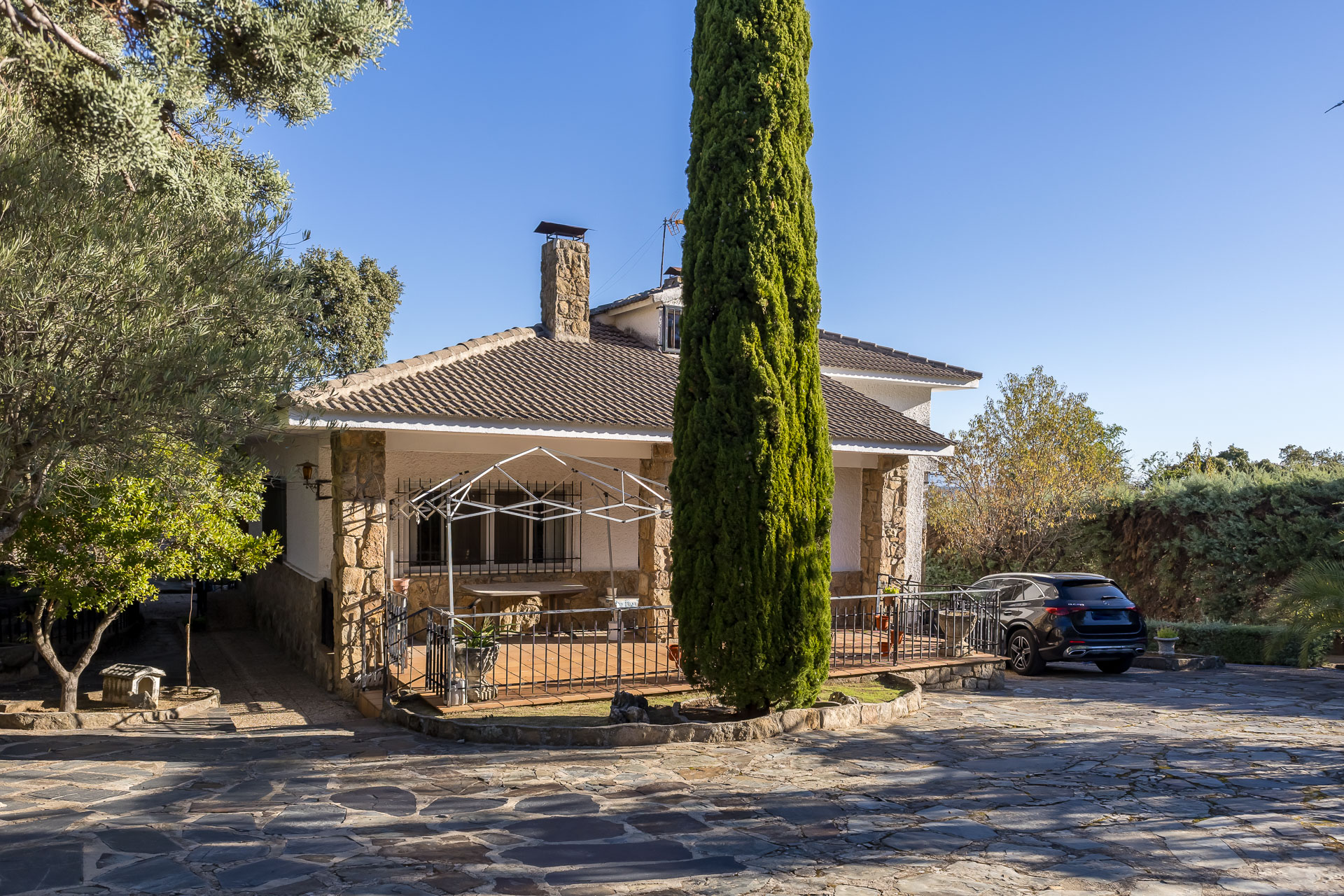 Detached chalet in Fresnedillas de la Oliva