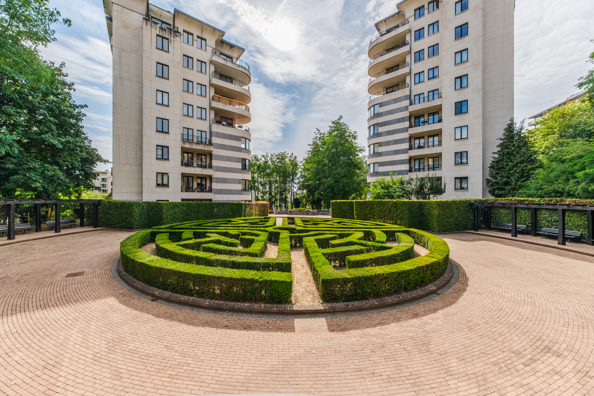 Parc Brugmann - Appartement  de 4 chambres avec piscine et garage