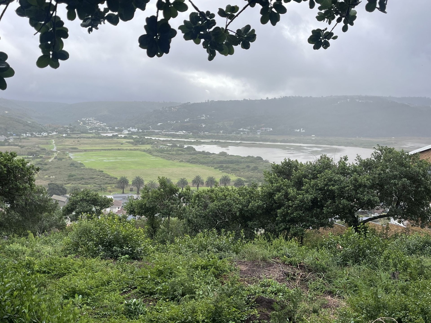 Plot and Plan Duette with Rivier and Mountain Views for Sale