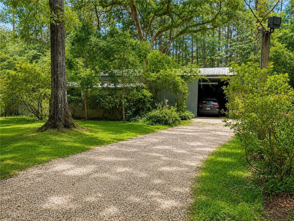 Live, Work & Create on 2.08 Private Acres