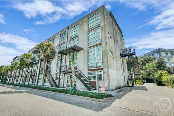 Eco-Friendly Downtown Loft in Historic Savannah