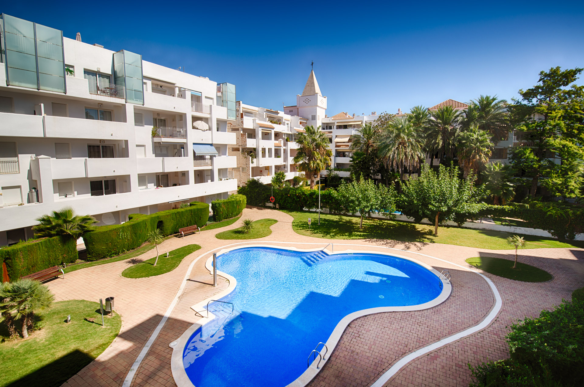 Apartment with communal pool in Santa Margarita