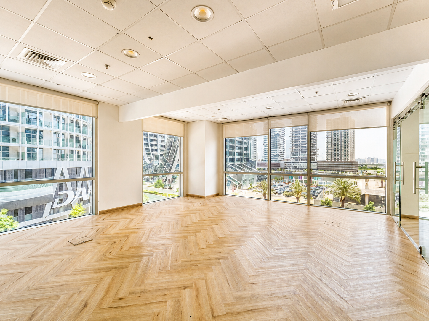 Fitted | Corner Office | | Spacious Layout