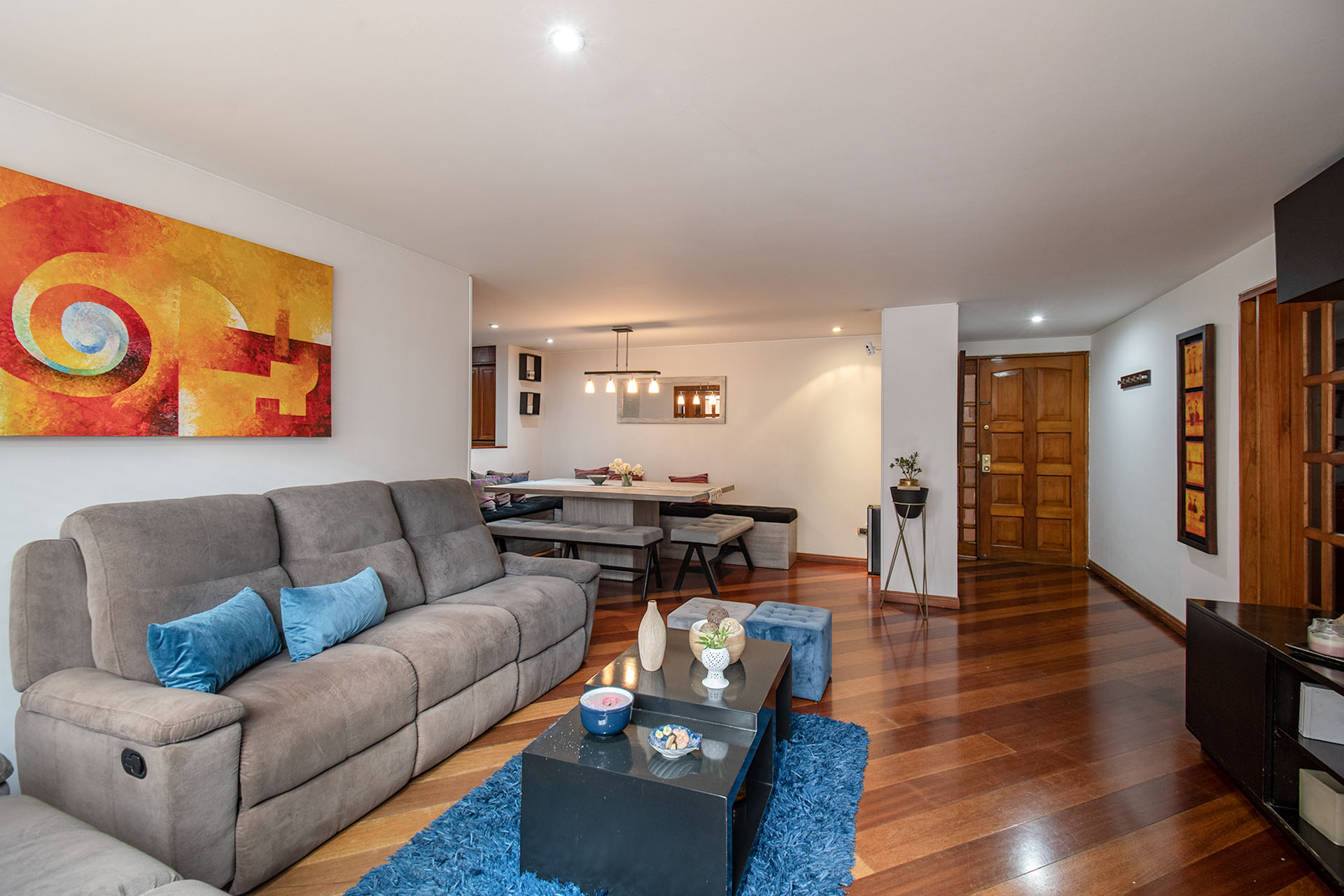 Apartamento con terraza para venta en Puente Largo