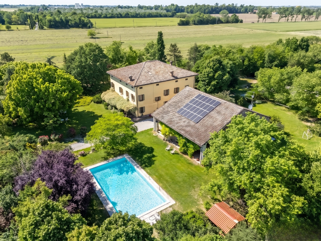 A 19th-century retreat amidst history and nature: an exclusive residence in the heart of the Parma countryside