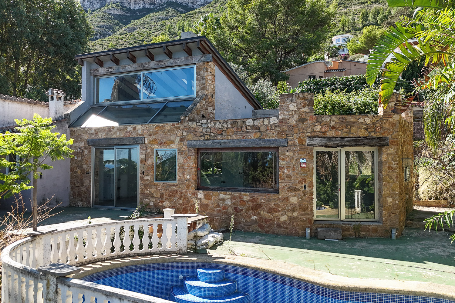 Elegantes Villenprojekt mit atemberaubendem Meer- und Montgó-Blick in Dénia