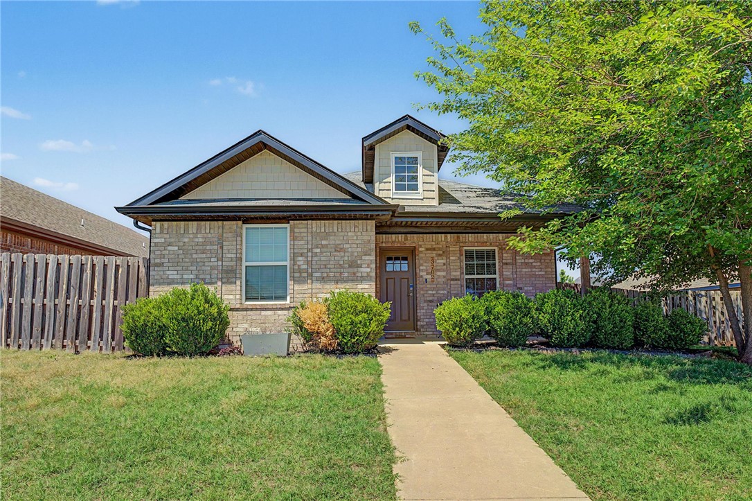 Well-Maintained Home in a Convenient Bentonville Location