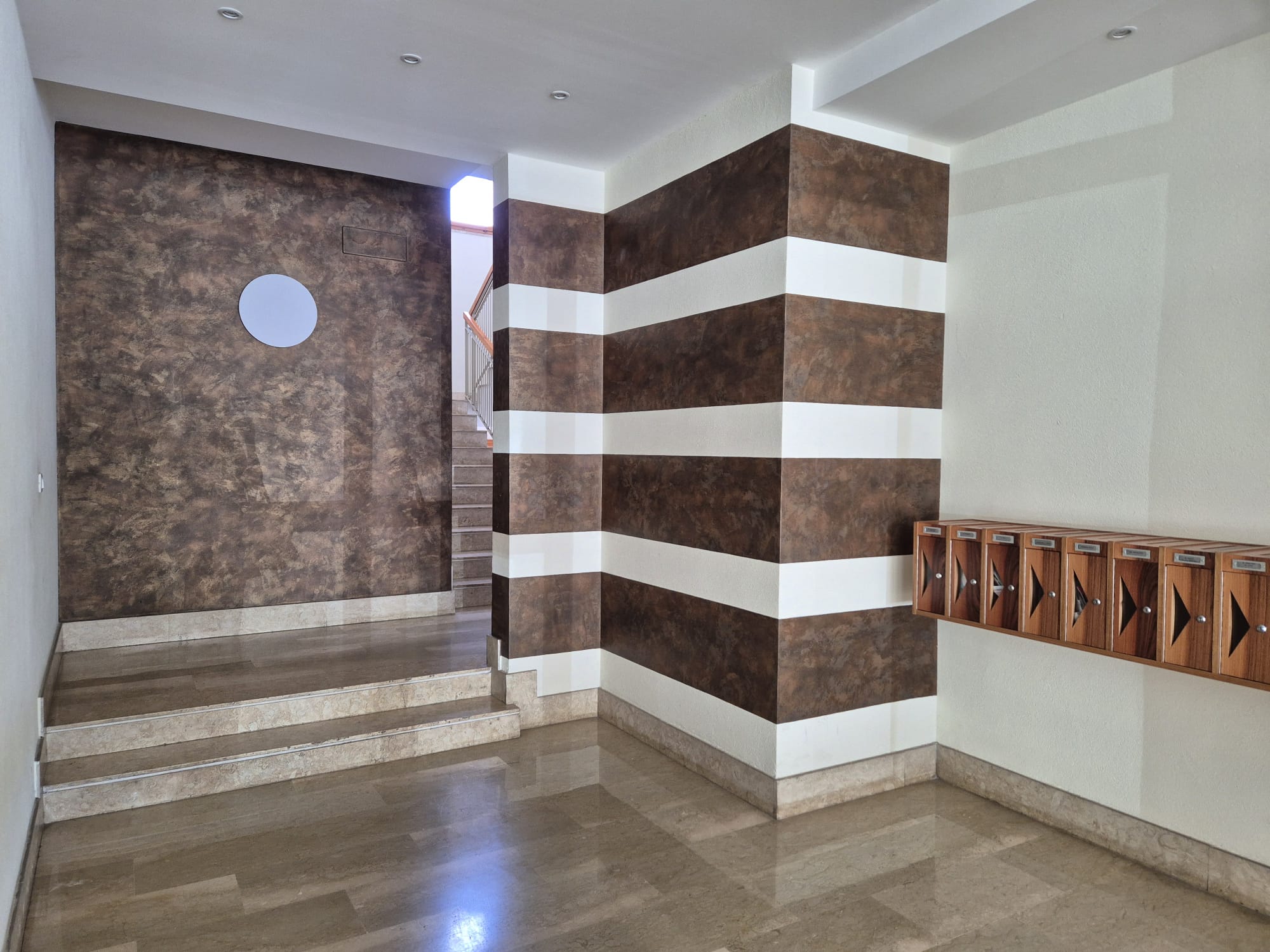Bilocale con balcone e garage