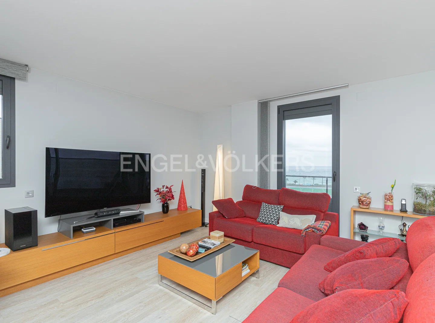 Exclusive penthouse with sea views in Poblenou
