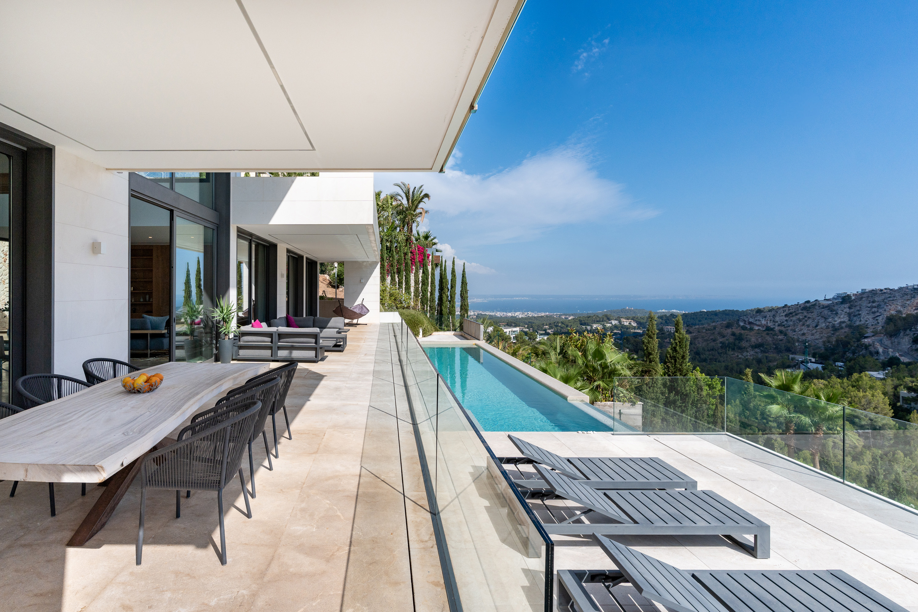 Modern villa with breathtaking panoramic sea views