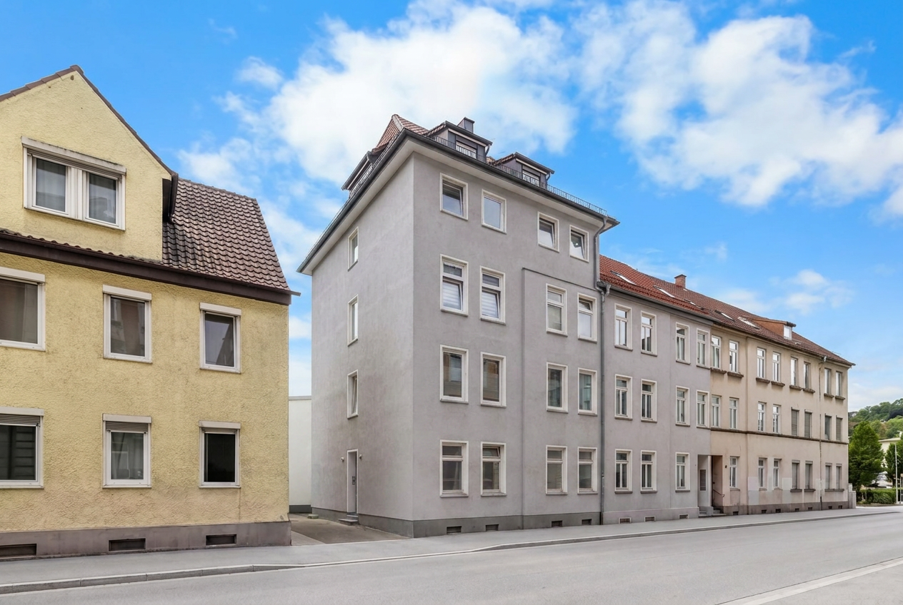 Attraktive Dachgeschosswohnung in Top Lage