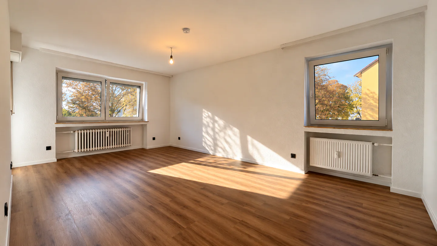 Zentral. Renoviert. Sonnig. – Charmante 2-Zimmer-Wohnung - Foto 1