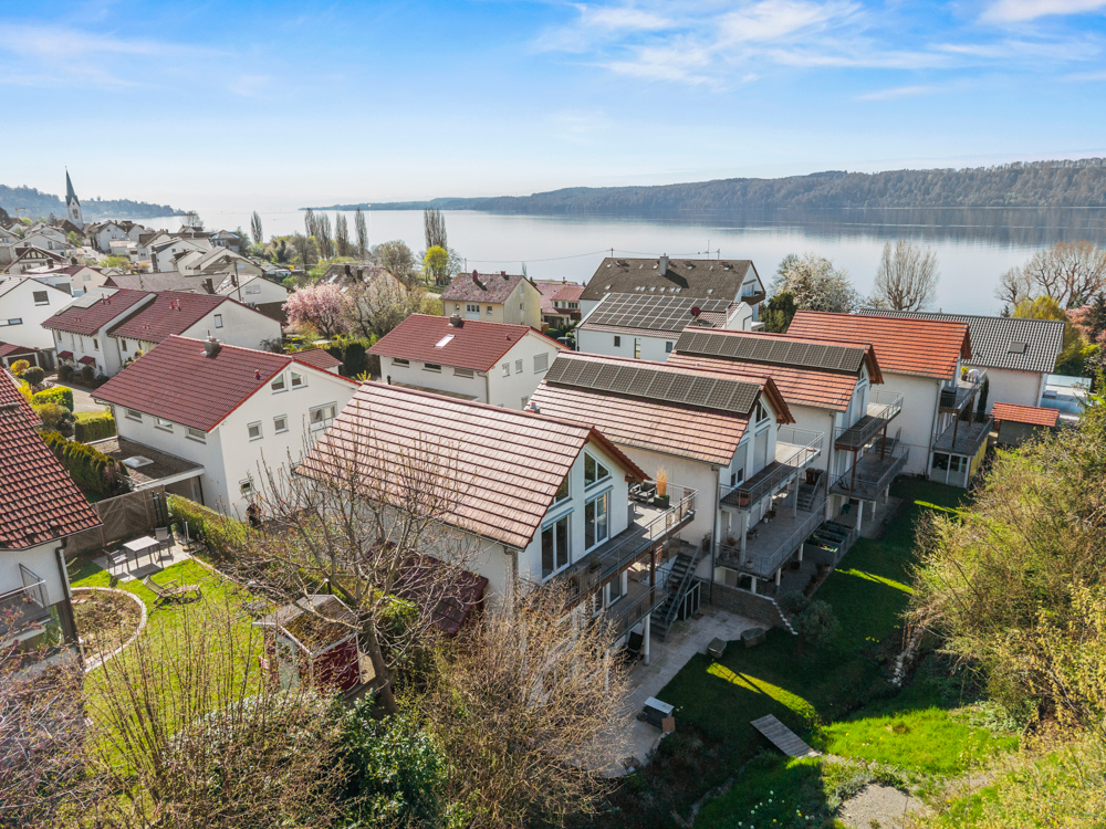 Modernes Einfamilienhaus mit Einliegerwohnung