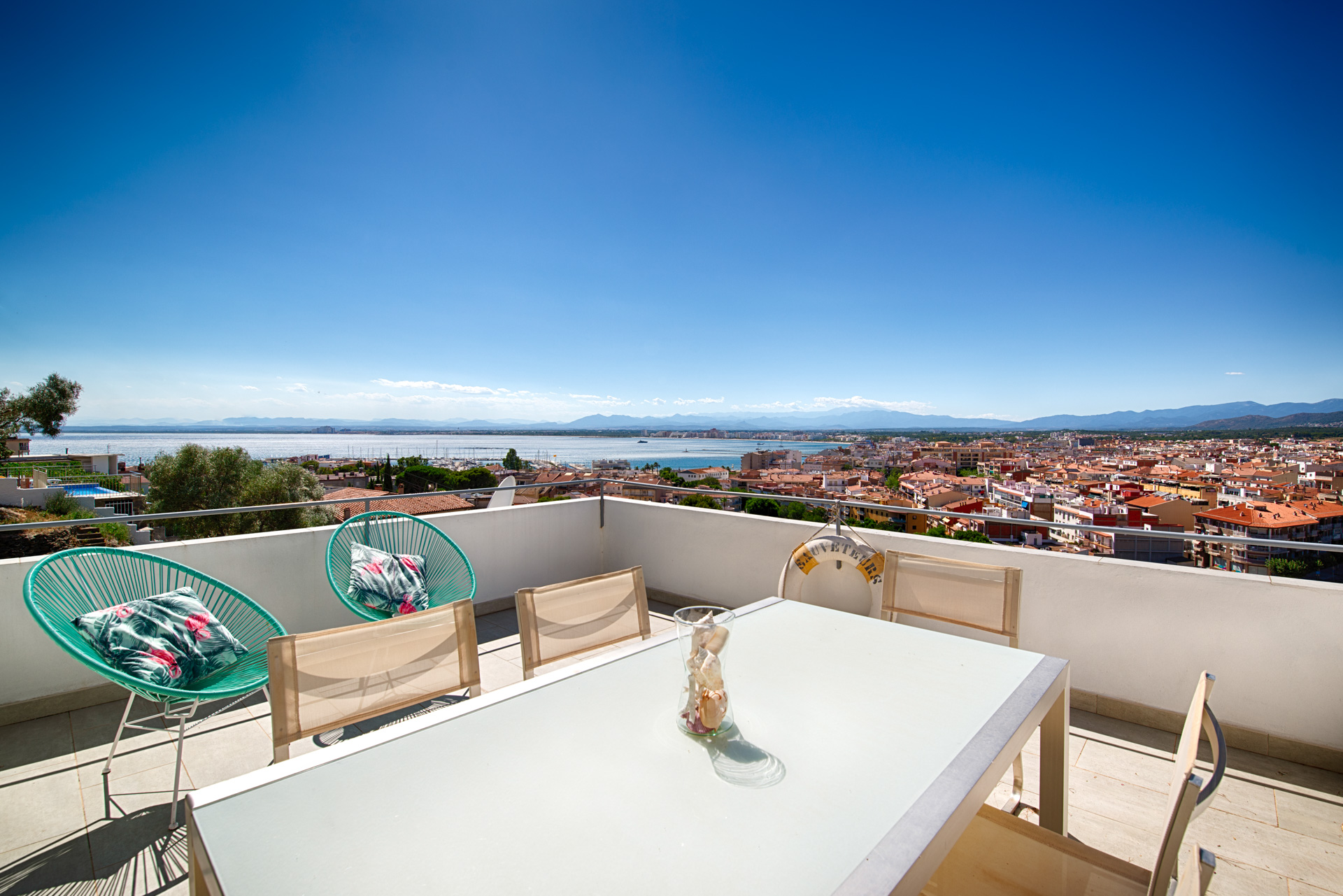 Magnífico apartamento con vista al mar