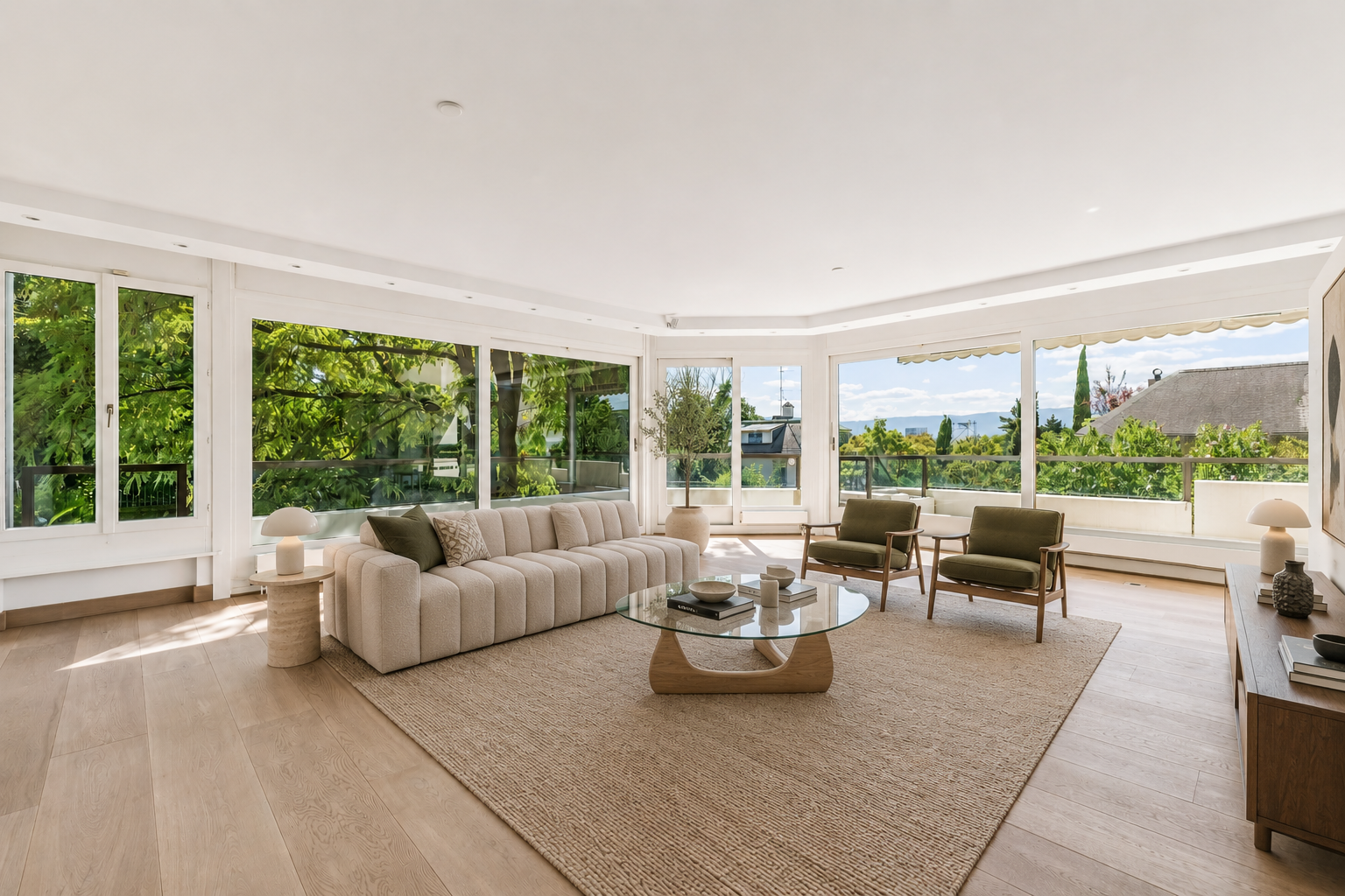 Rare appartement en duplex avec jardin privatif au cœur de Champel