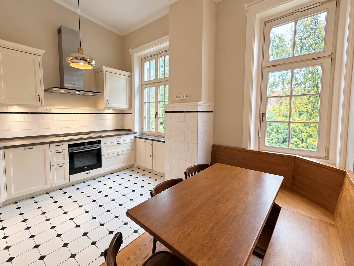 Charmante 5 Zimmer-Altbauwohnung in Winterhude! - Foto 5