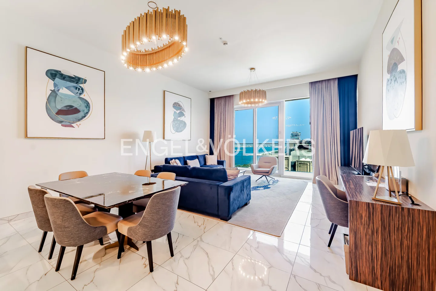 Stay in Style | Serviced | Sea View | Balcony