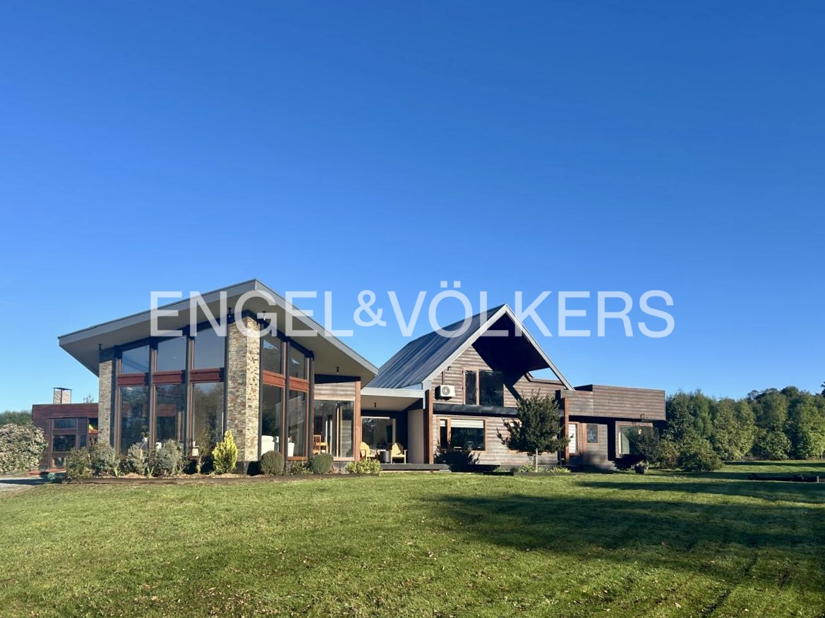 Linda casa en el mejor condominio de Puerto Varas