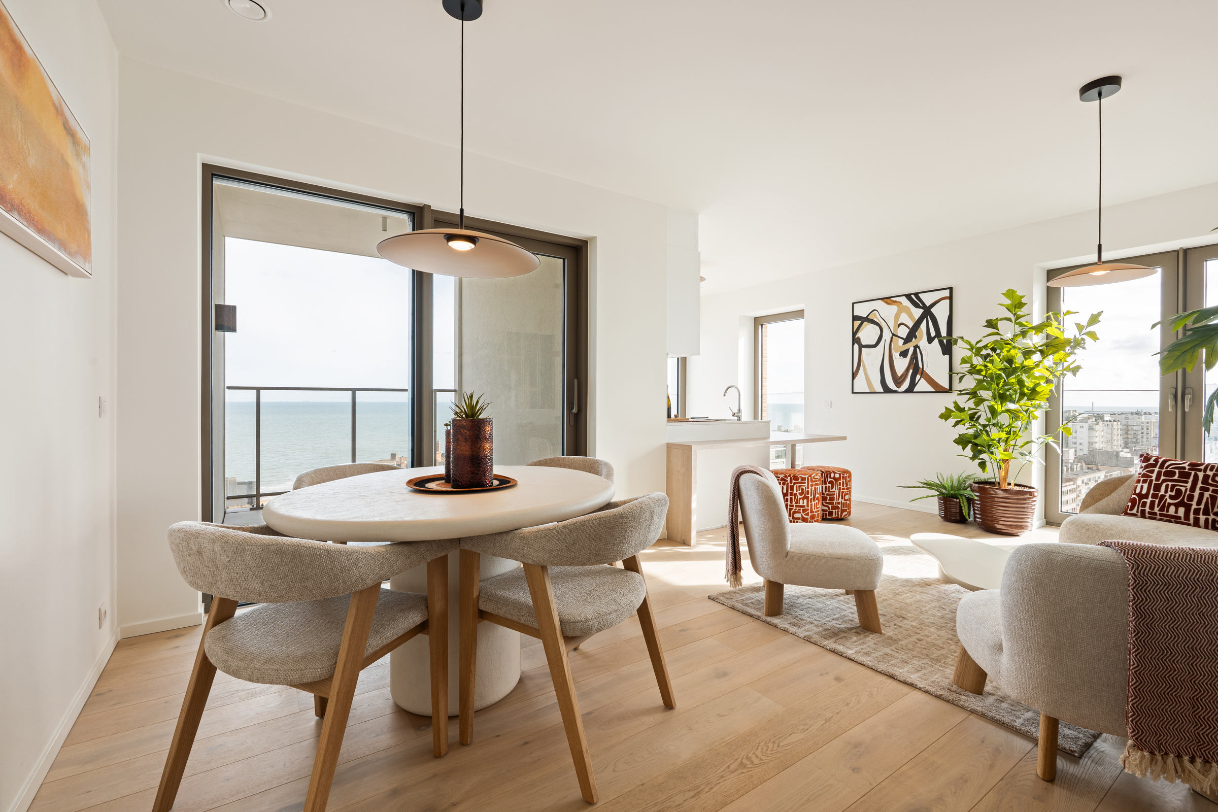 Luxury apartment with sea view, including parking space