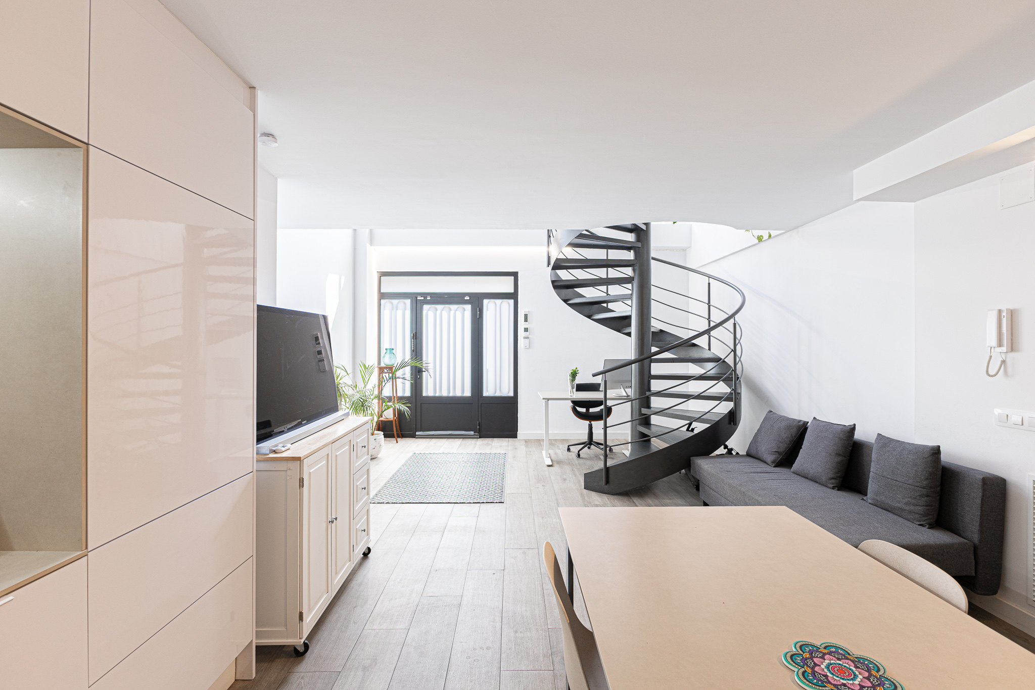 Dúplex de obra reciente en L'Hospitalet de Llobregat-Centre