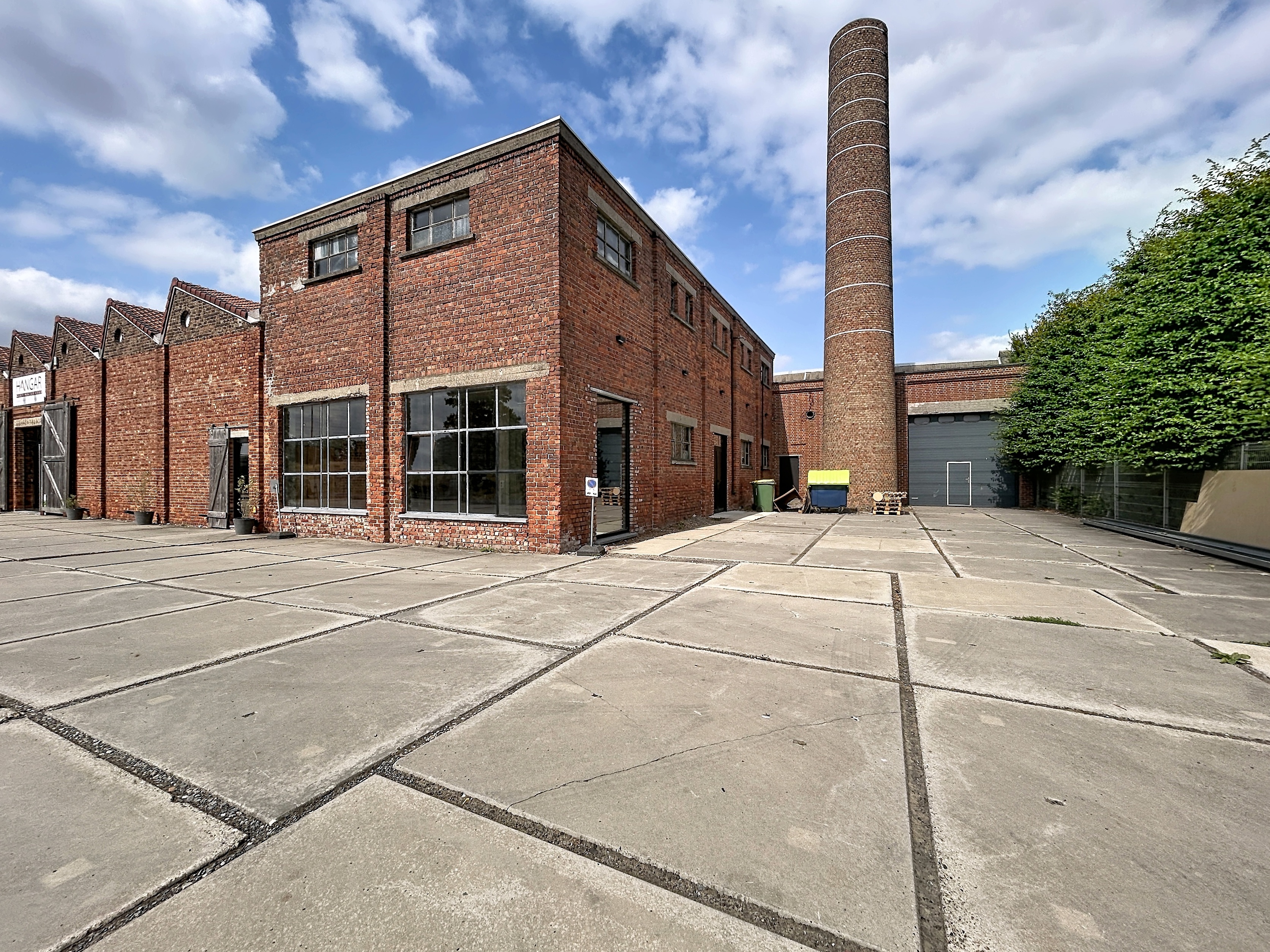 Exceptional commercial property with loft character in a prime location
