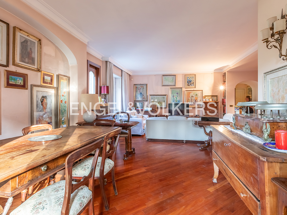 Elegant apartment on Viale Cortina d’Ampezzo