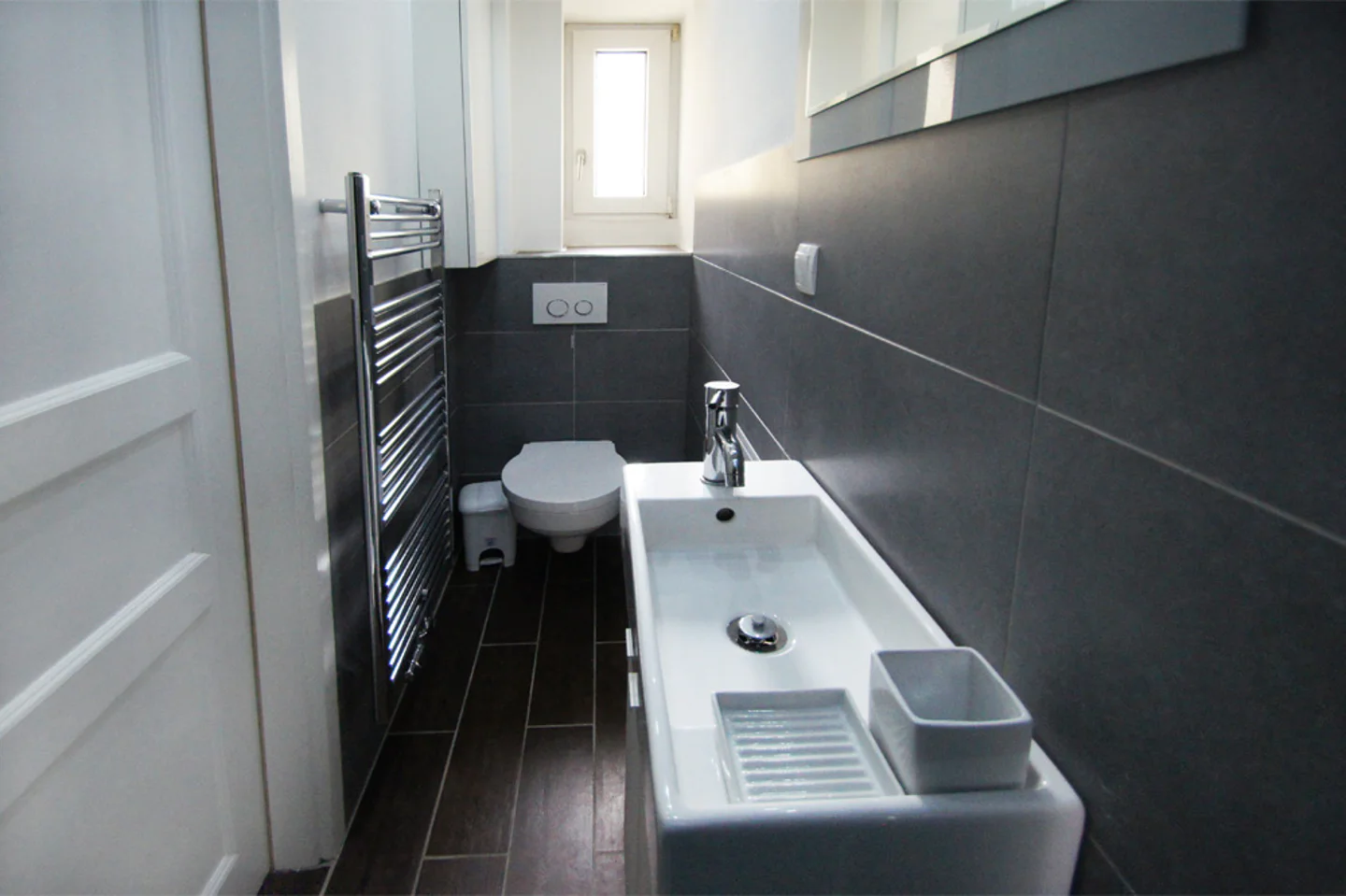 Stilvoll wohnen in Sachsenhausen: Vollmöblierte Zwei-Zimmer-Wohnung - Photo 3