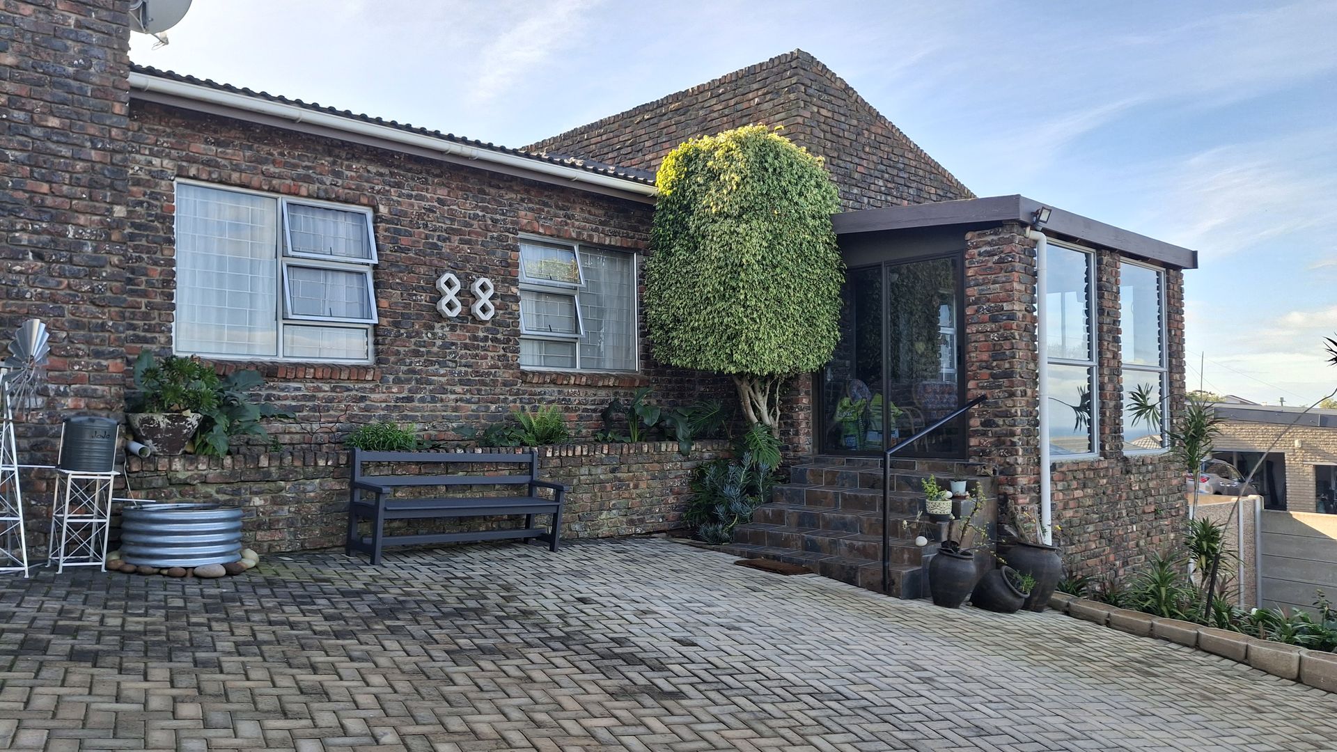 3 Bedroom house with  flatlet