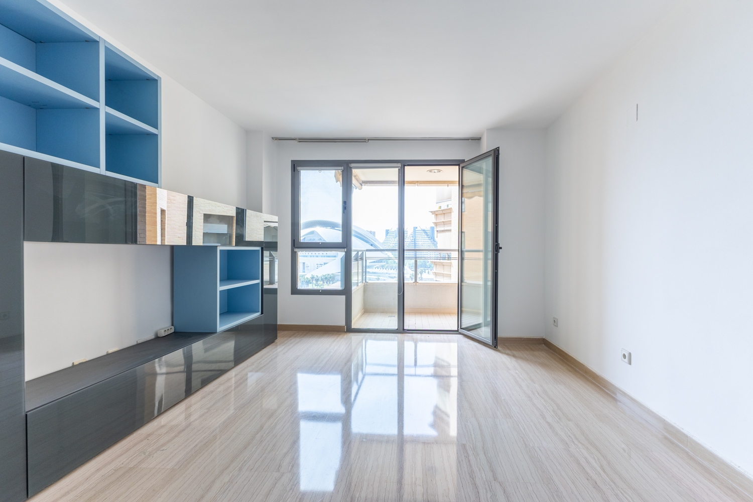 Excellent, bright home in Alameda