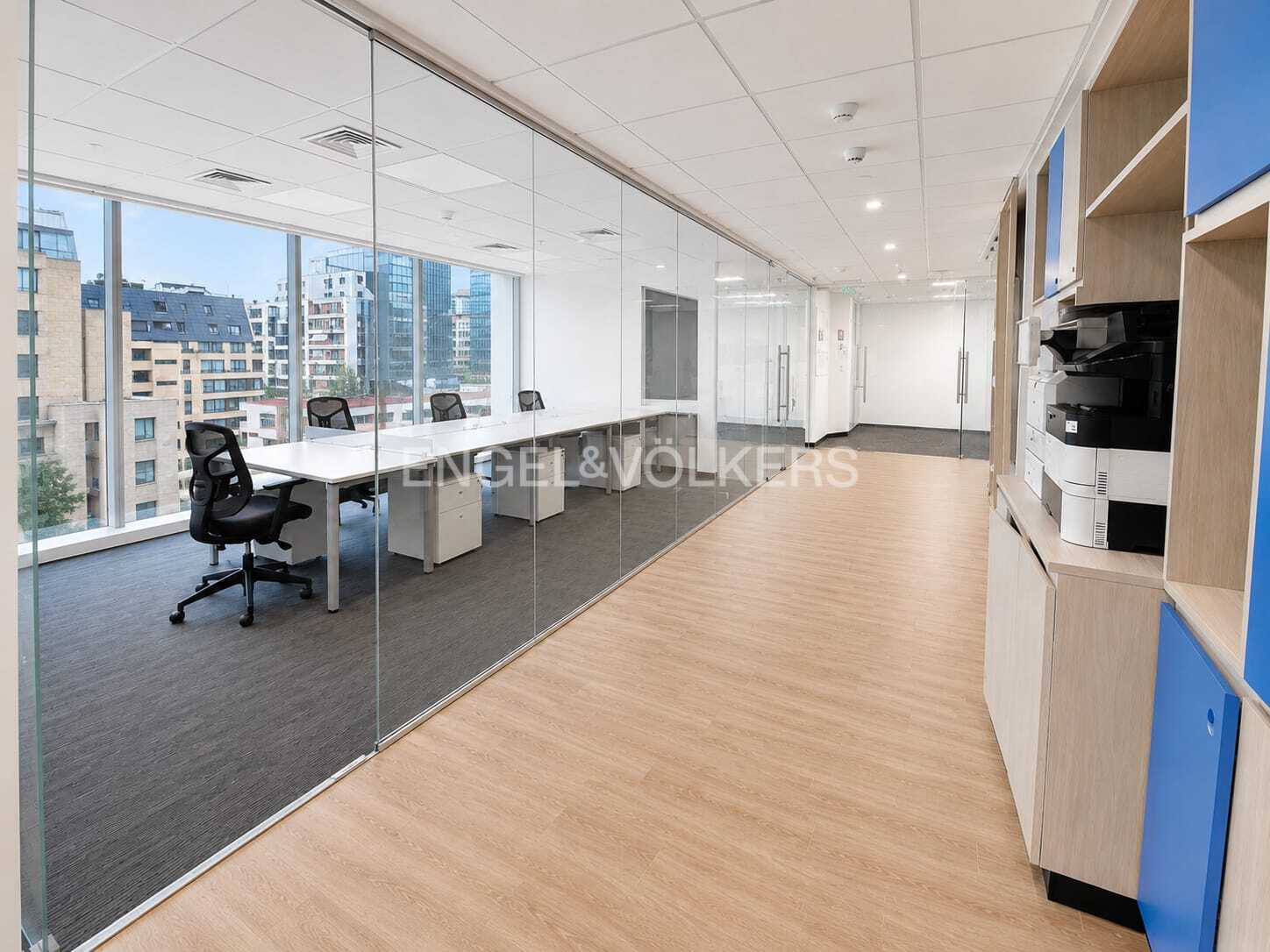 Oficina habilitada en arriendo Esc Militar 400 m2