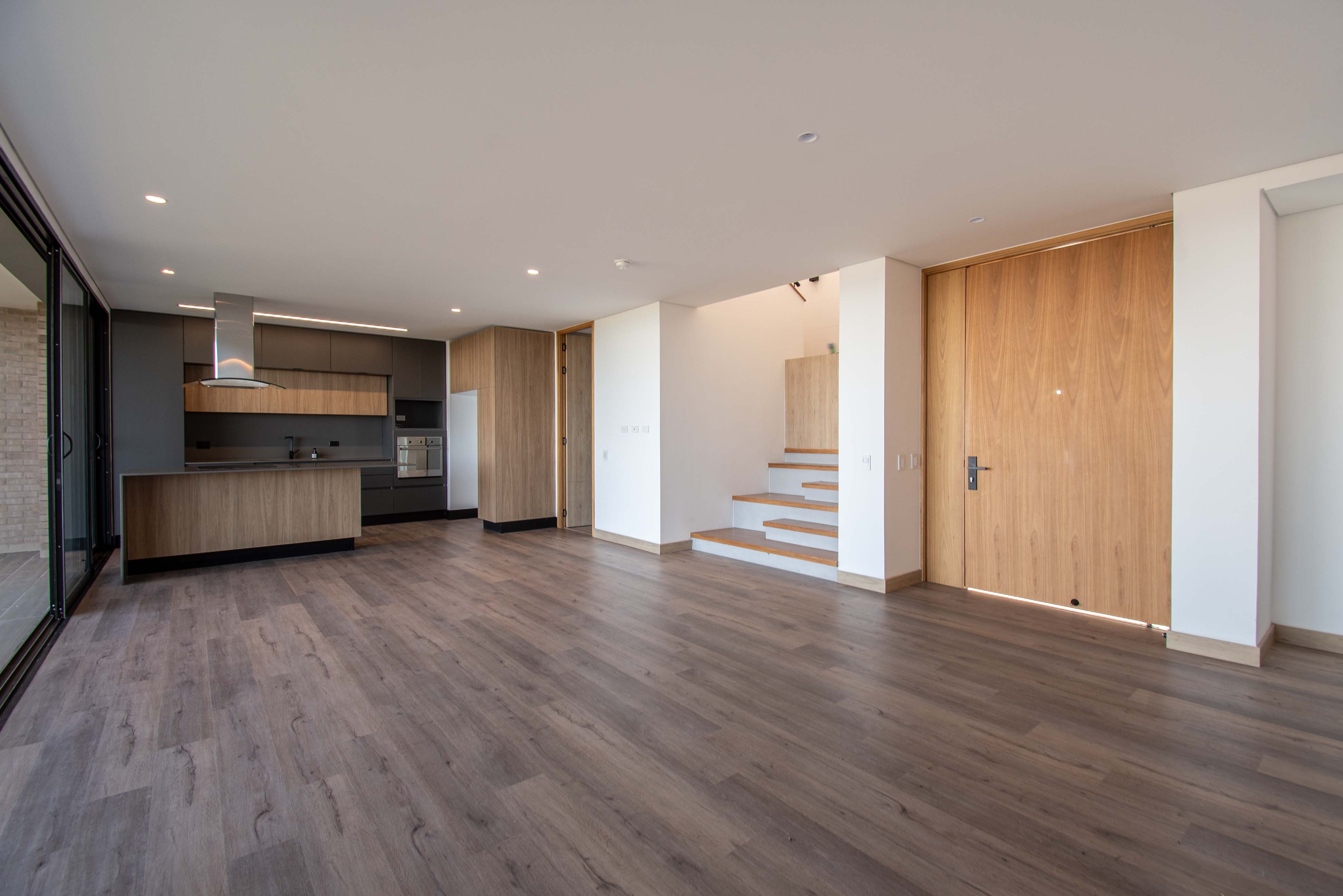 Moderna casa con vista en condominio para arriendo en Llanogrande