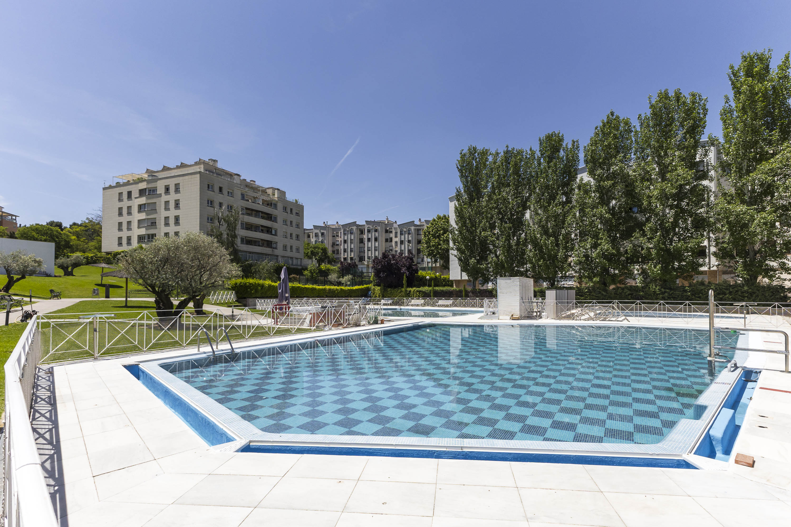 Estupendo piso con Piscina