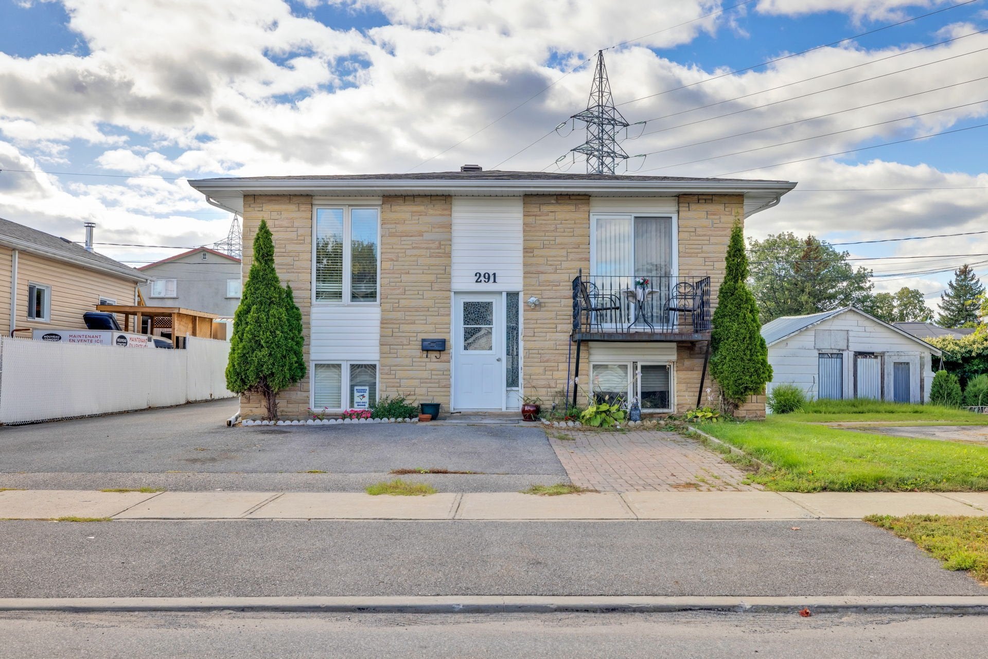Four Units, Immediate Revenue, Strategic Ottawa-Area Location