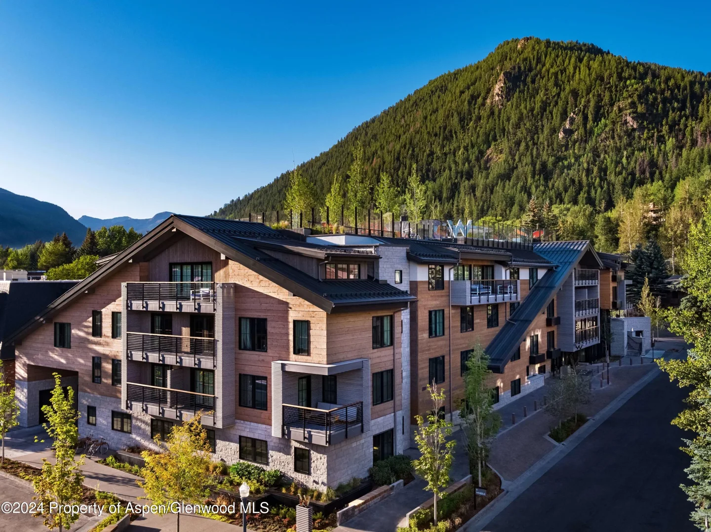 3-Bedroom at the W Sky Residences During Peak Fall in Aspen