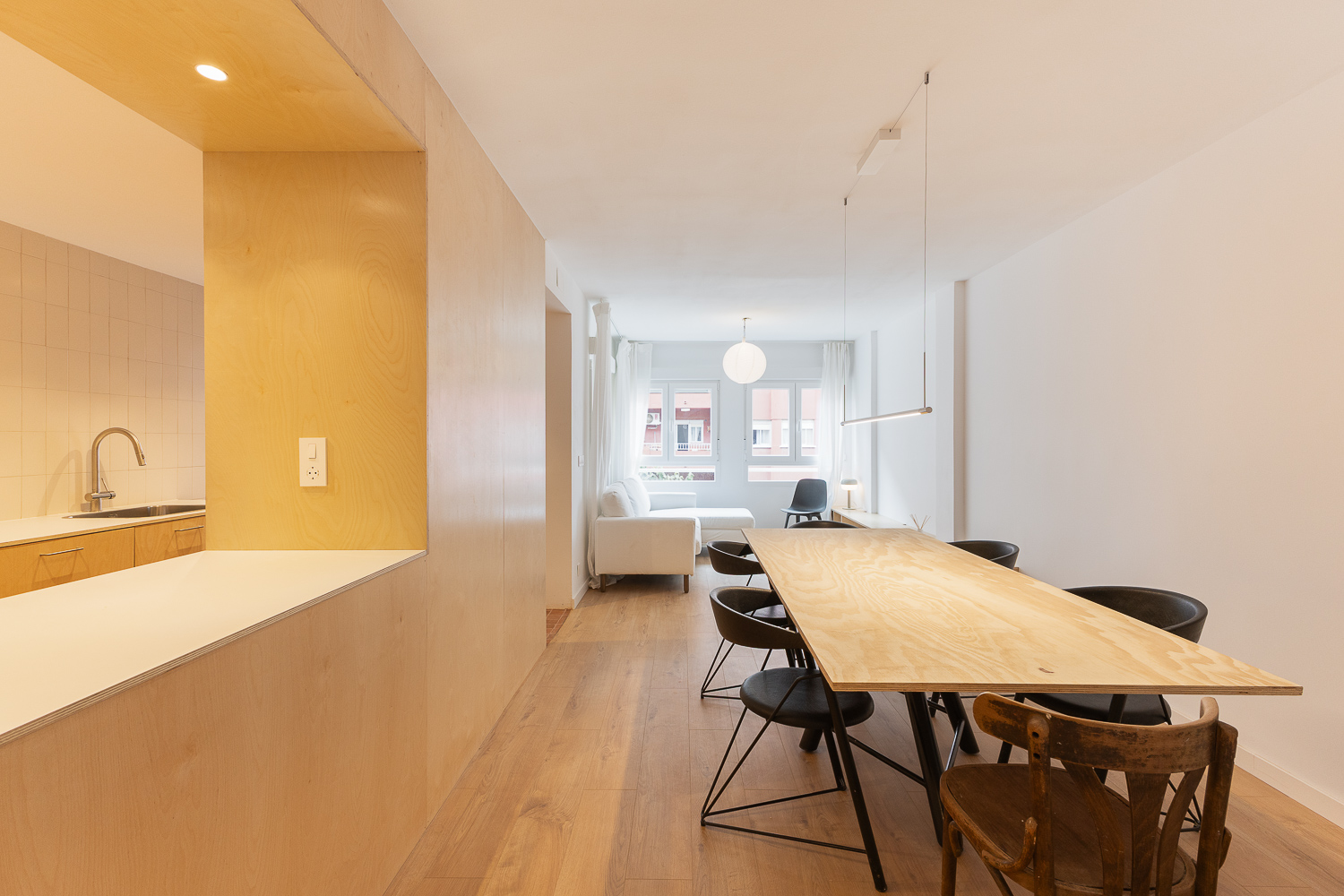Modern flat with parking in Malilla