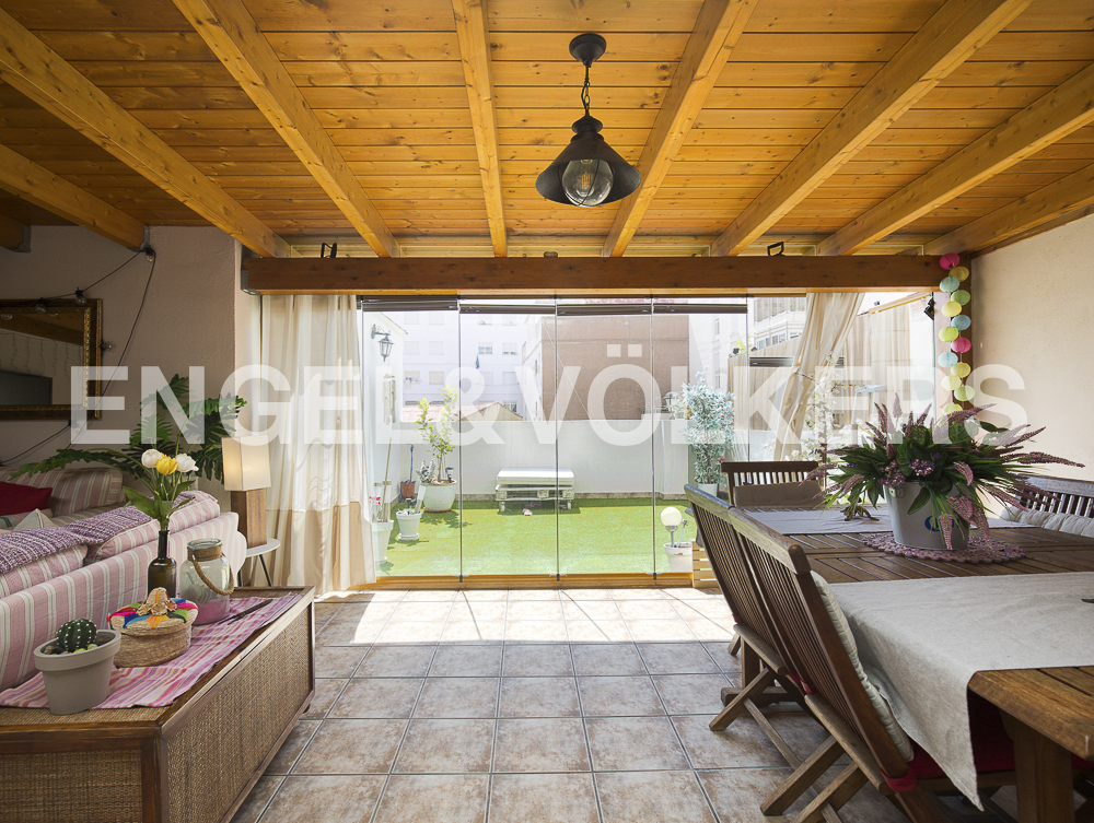 Flat with a large terrace in "Moncada"
