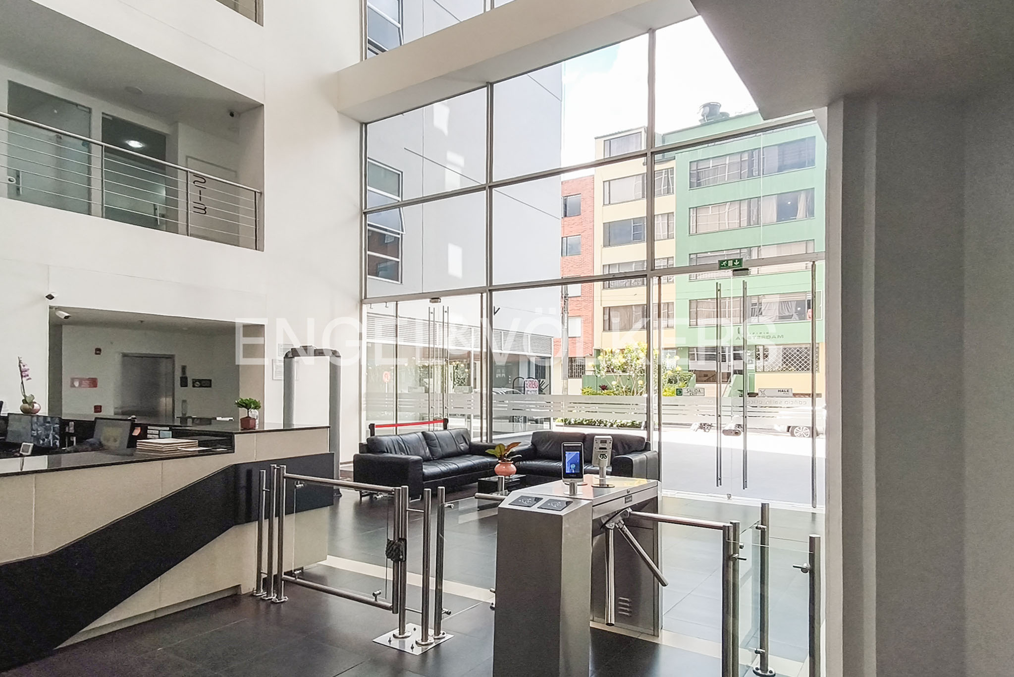 Venta Oficina en Quinta Paredes