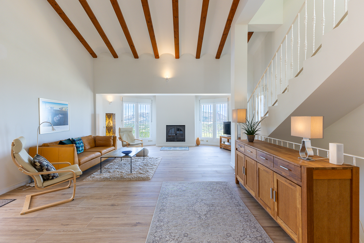 Exklusive Villa im skandinavischen Stil, minimalistisch und elegant.