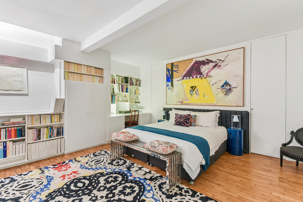 Paris 16th – La Muette | Like a home in the heart of a private lane