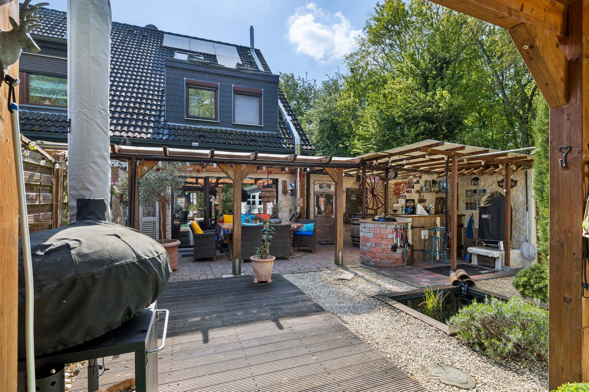 Exceptional end-of-terrace house with special charm in Essen-Katernberg