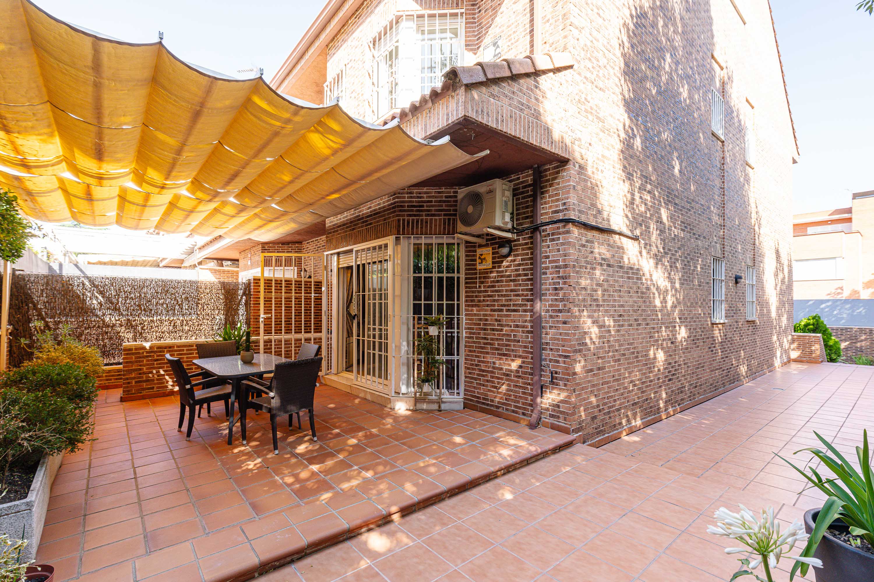 Exclusive villa: elegance, space and tranquility near Arturo Soria