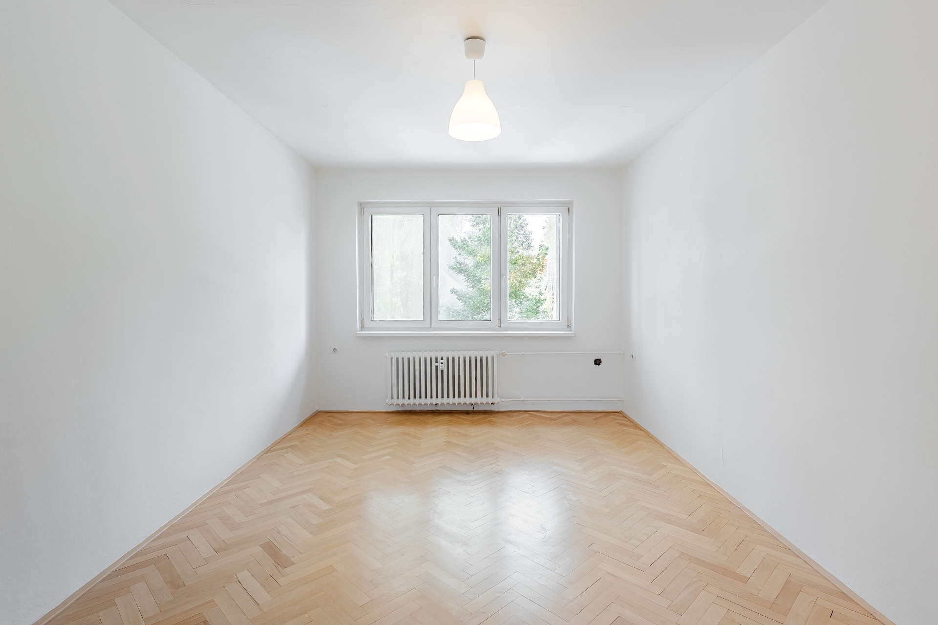 Pronájem bytu 3+1 s lodžií
